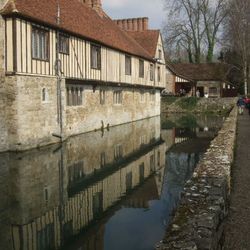 Mote reflections
