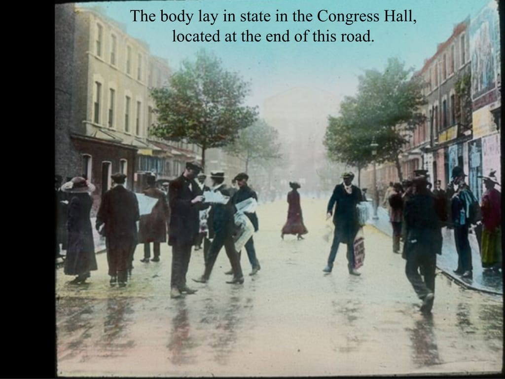 The body lay in state in the Congress Hall,. located at the end of this road.